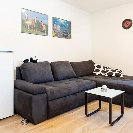 Hrastnica Apartment *