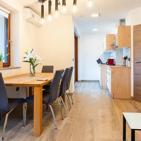 Hrastnica Skofja Loka