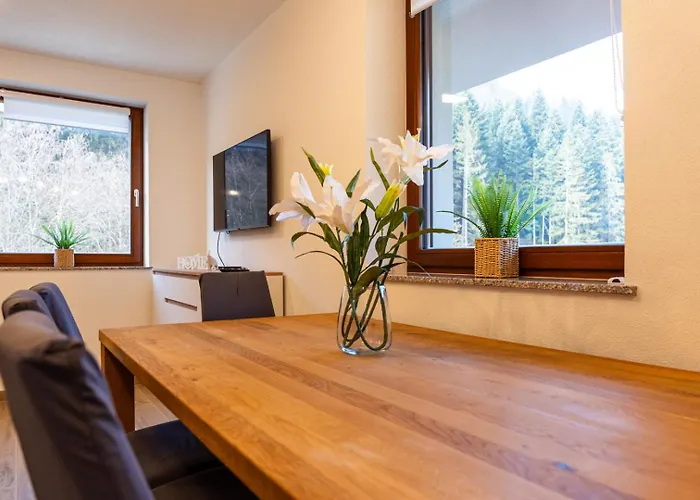 Hrastnica Škofja Loka