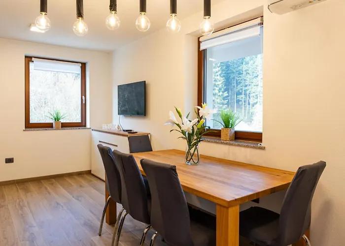 Hrastnica Daire Škofja Loka