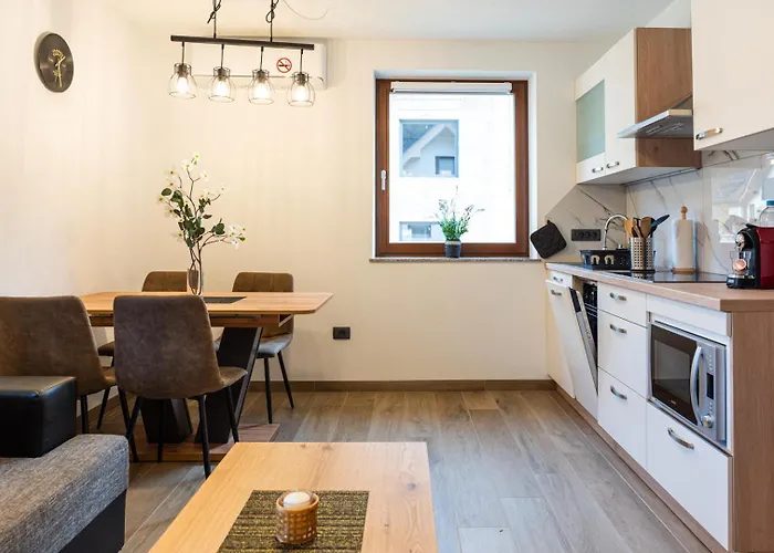 Hrastnica * Škofja Loka